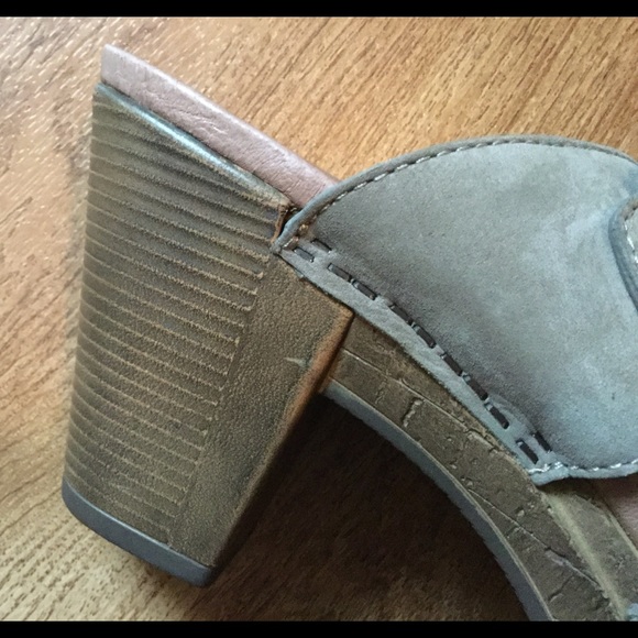 DANSKO Ramona Taupe Open Toe Buckled Mule/Slides - Picture 4 of 8